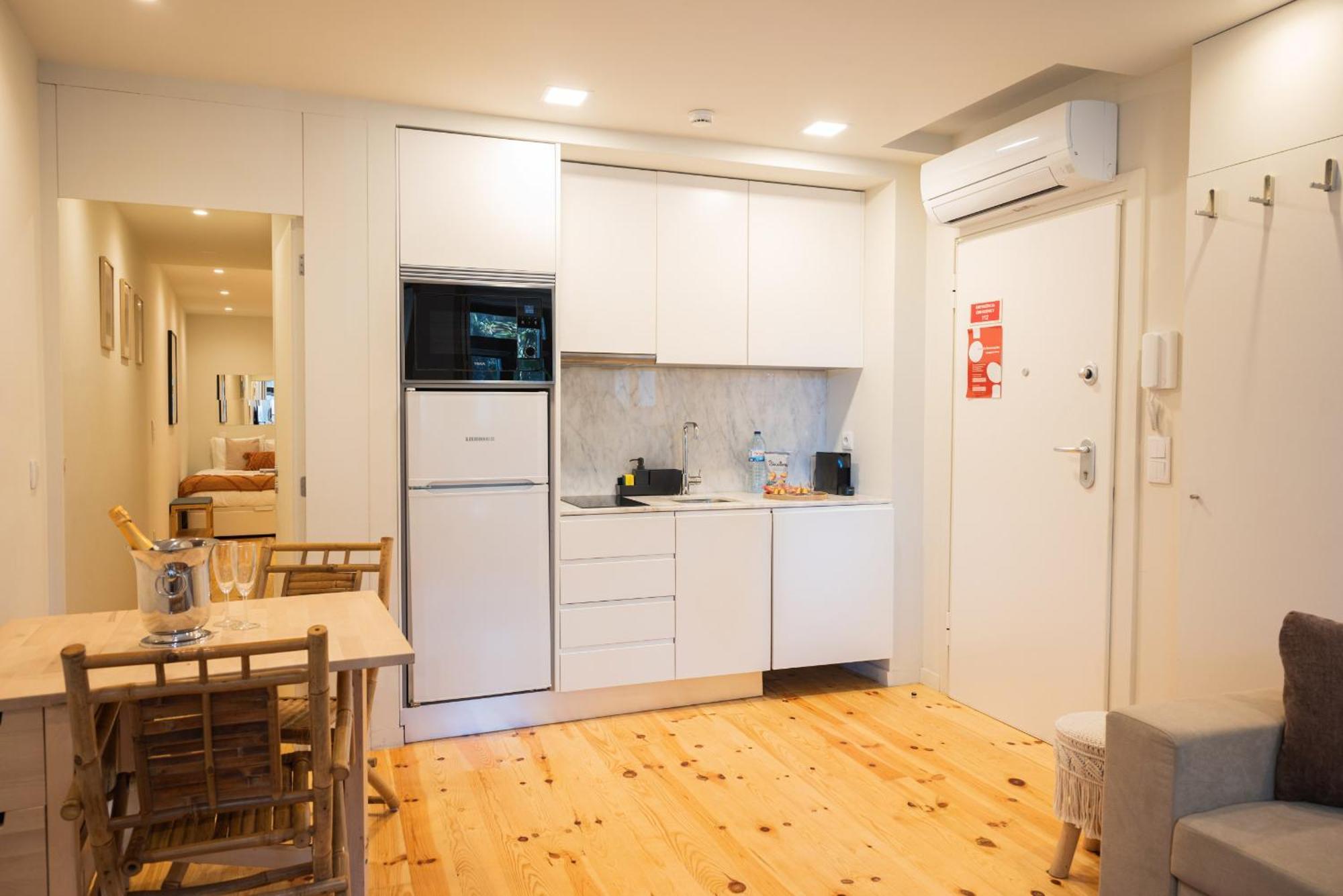 Cosy House Downtown With Swimming Pool And Ac Oporto