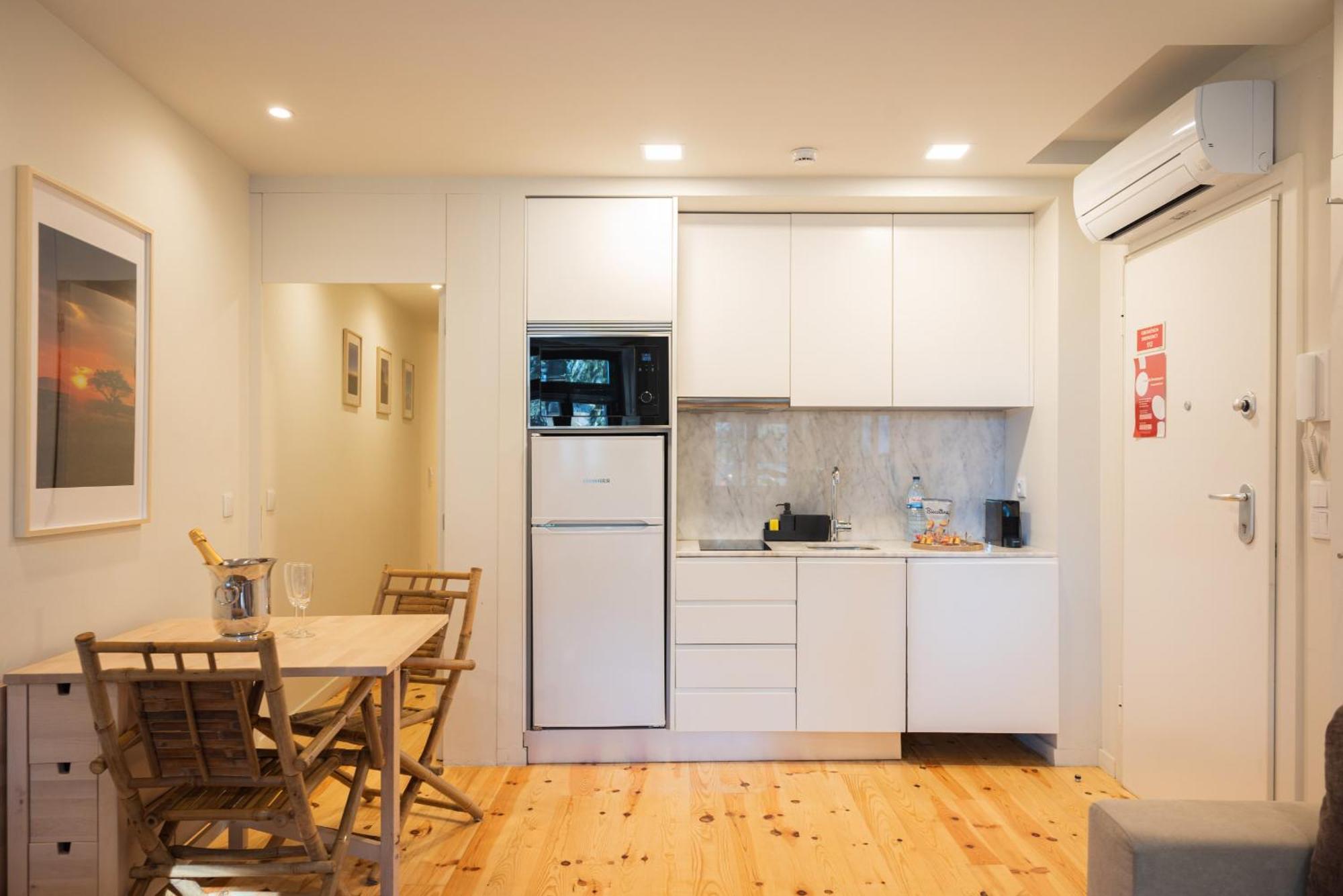 Cosy House Downtown With Swimming Pool And Ac Appartement *