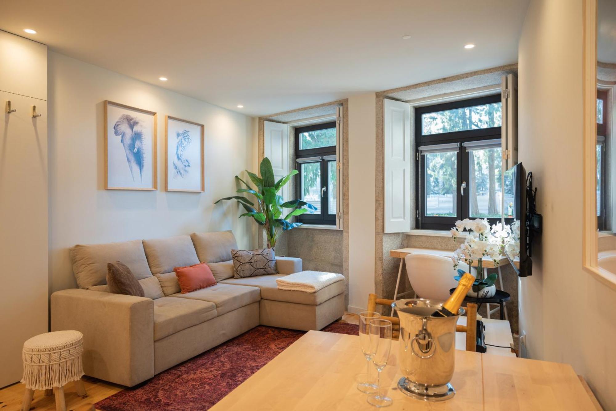 Appartement Cosy House Downtown With Swimming Pool And Ac Oporto